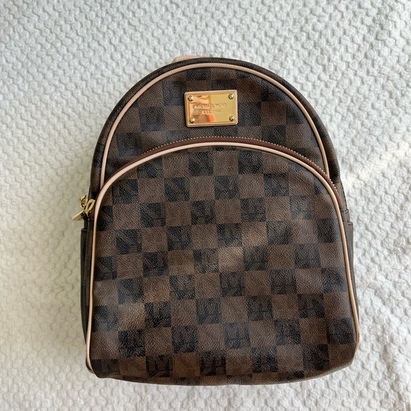Michael Kors - Checkered backpack - Picture 7 of 10